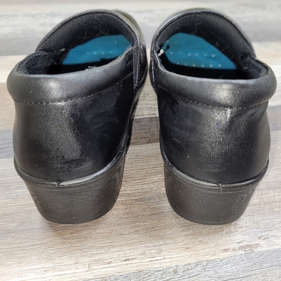 Dr. Scholl's Black Oil Slip Resistant Work Clogs Women's 8 Leather - Picture 4 of 10